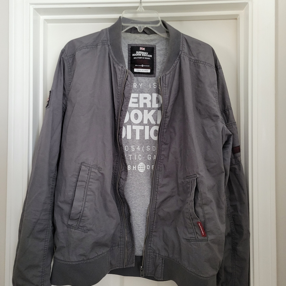 Super dry International rookie edition  Size XL like new